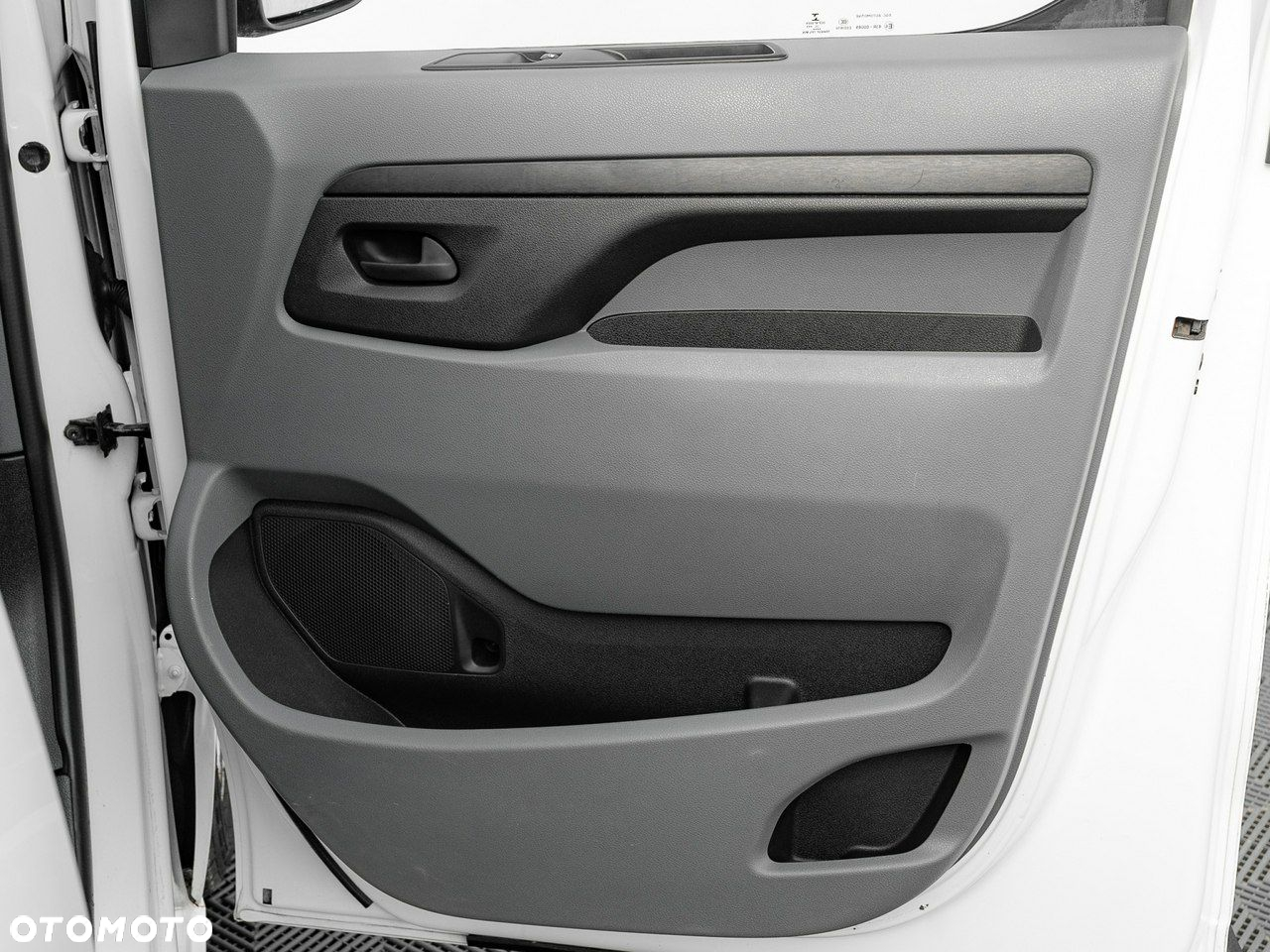Toyota ProAce Kombi 2.0 D-4D Long 2,8t - 23