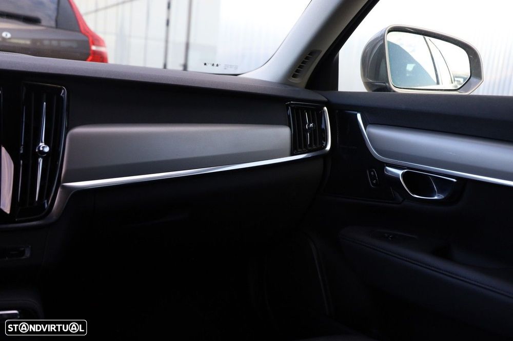 Volvo V90 2.0 T6 PHEV Inscription Expression AWD - 17