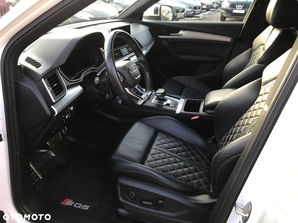 Audi SQ5 - 11