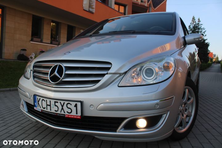 Mercedes-Benz Klasa B 180 CDI Special Edition - 38