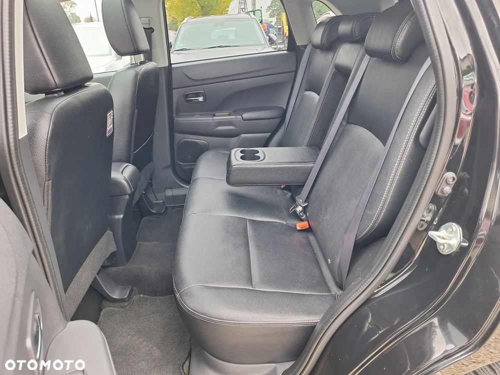 Mitsubishi ASX 2.2 DI-D 4WD Automatik Diamant Edition - 30