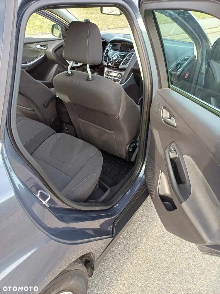 Ford Focus - 13