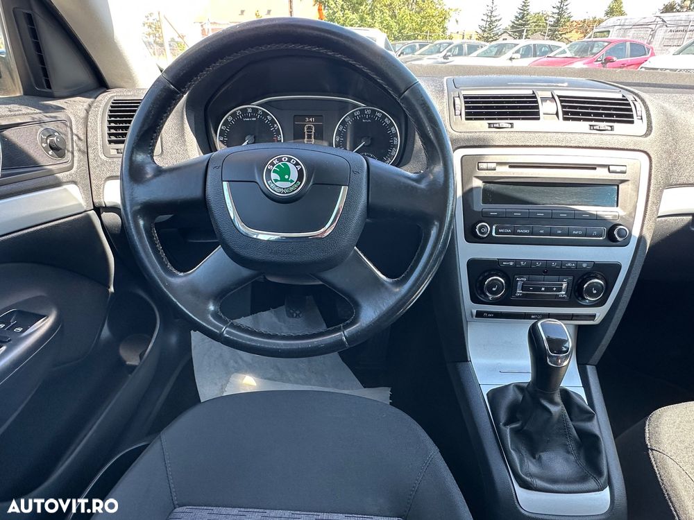 Skoda Octavia 1.6 TDI DPF IMPULS EDITION - 12