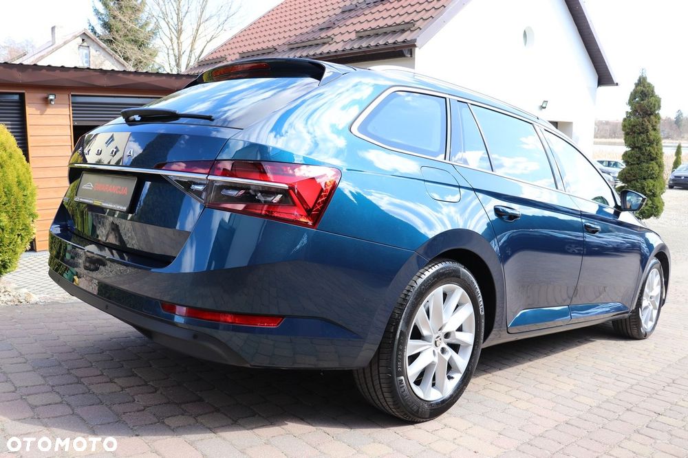 Skoda Superb 2.0 TDI Ambition DSG7 - 35