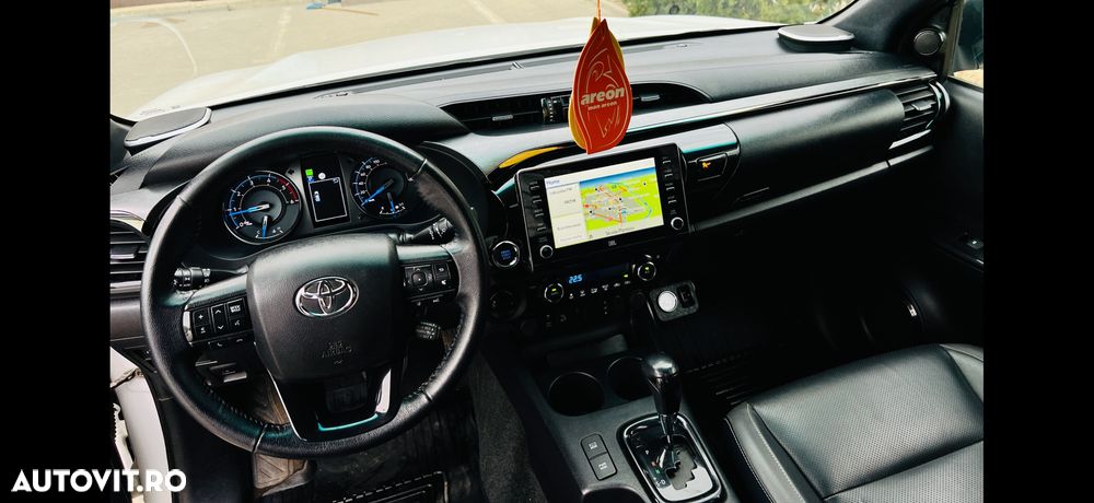 Toyota Hilux 4x4 Double Cab Autm. Invincible - 6