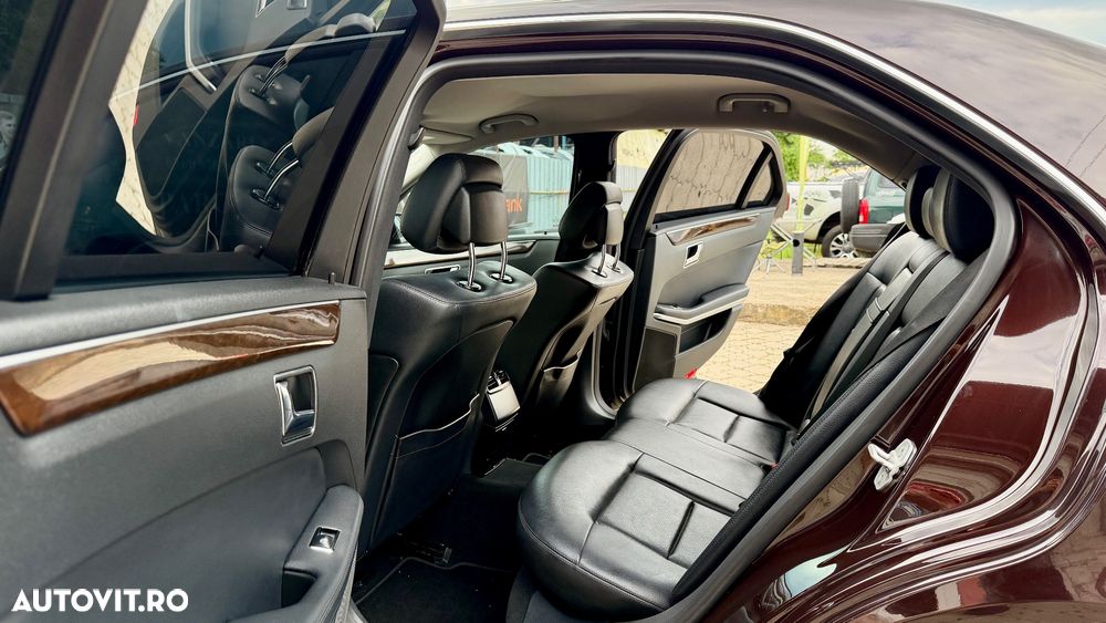 Mercedes-Benz E - 7