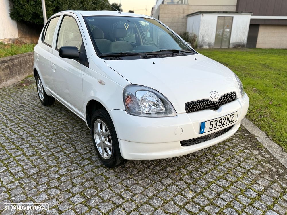 Toyota Yaris 1.0 Luna TA - 5