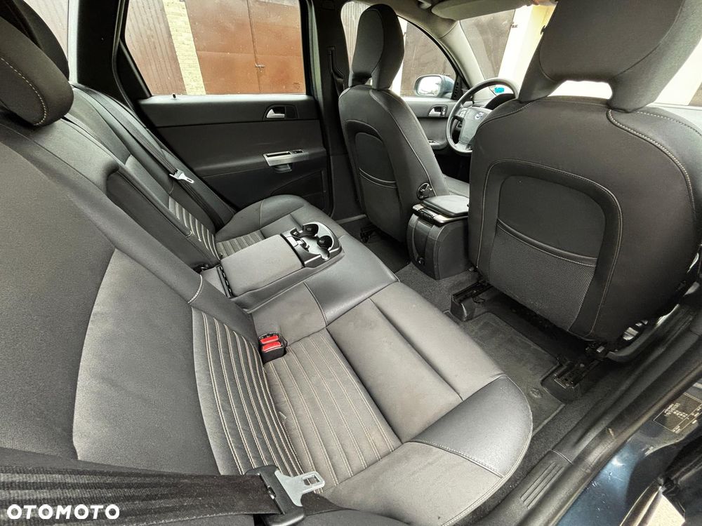 Volvo V50 2.0D - 12