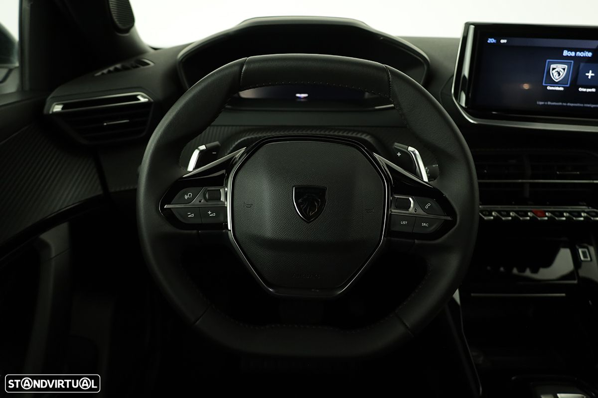 Peugeot 2008 1.2 PureTech Allure EAT8 - 15