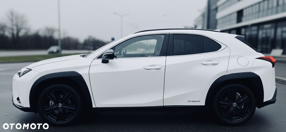 Lexus UX - 3