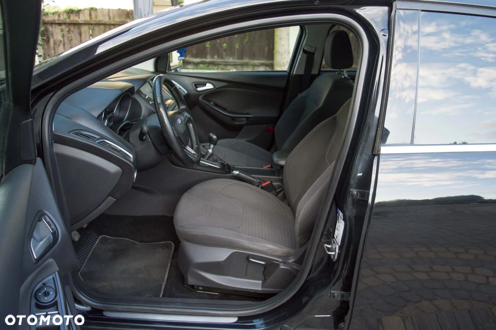 Ford Focus 1.6 TDCi DPF Start-Stopp-System Titanium - 16