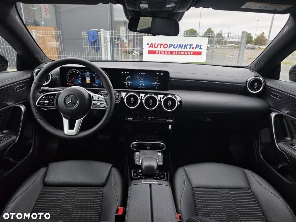 Mercedes-Benz CLA - 22