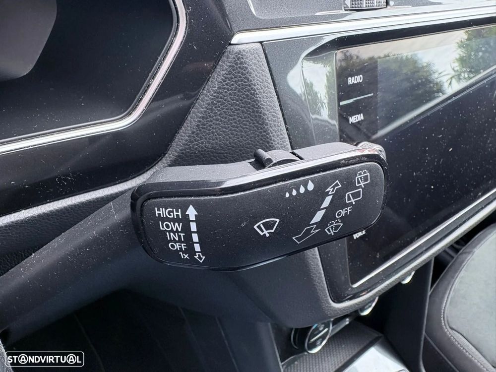 VW Tiguan 2.0 TDI R-Line - 41