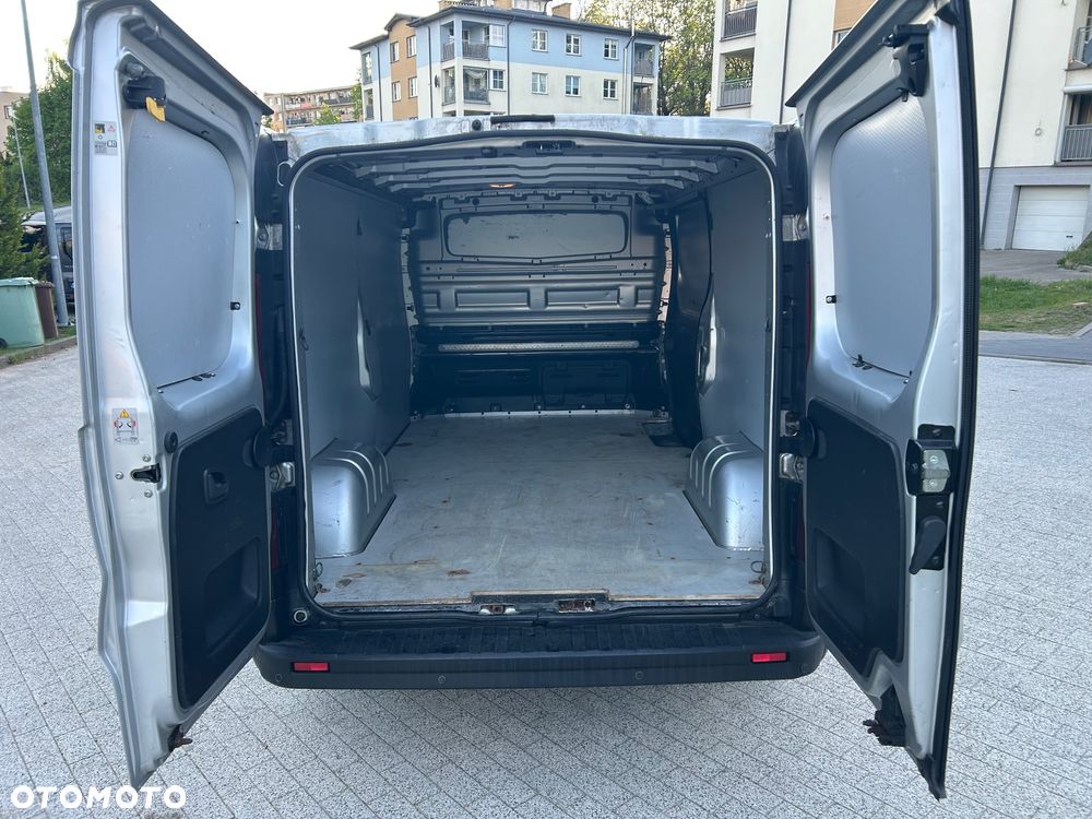 Opel Vivaro Long - 10