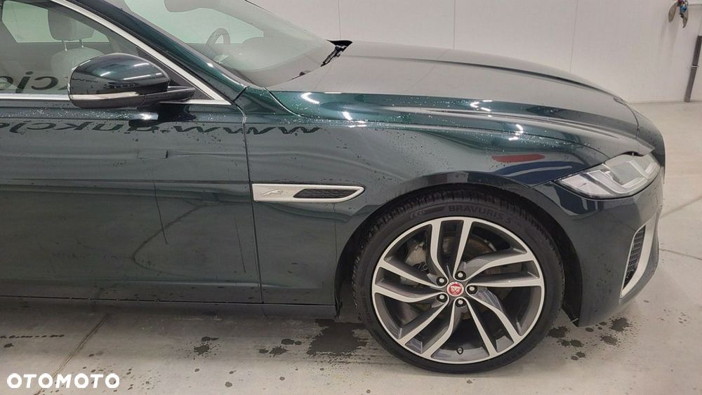 Jaguar XF - 4
