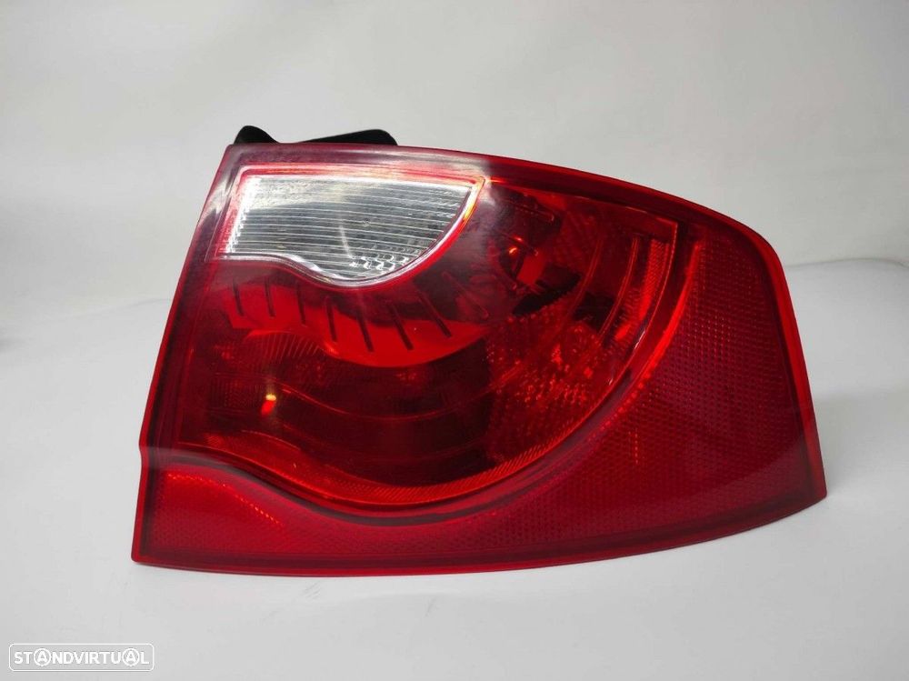 FAROLIM TRASEIRO DIREITO SEAT EXEO BERLINA (3R2) REFERENCE - 1