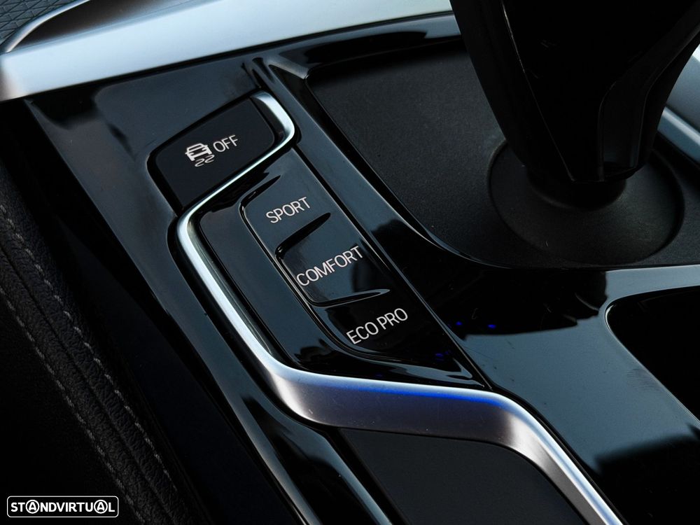 BMW 520 d Pack M Auto - 28