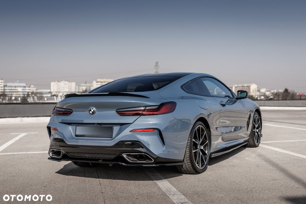 BMW Seria 8 - 18