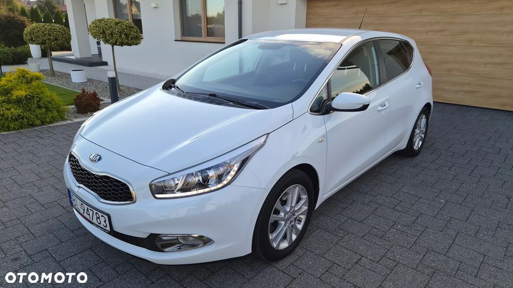 Kia Ceed 1.6 GDI Platinum Edition - 29