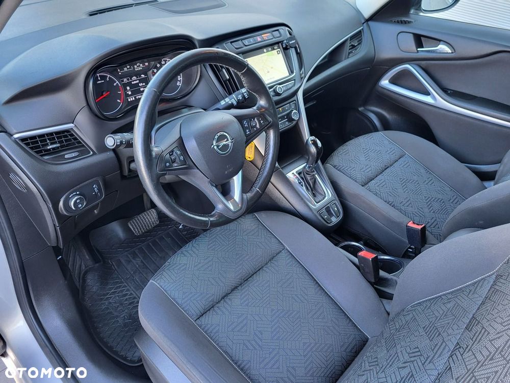 Opel Zafira - 16