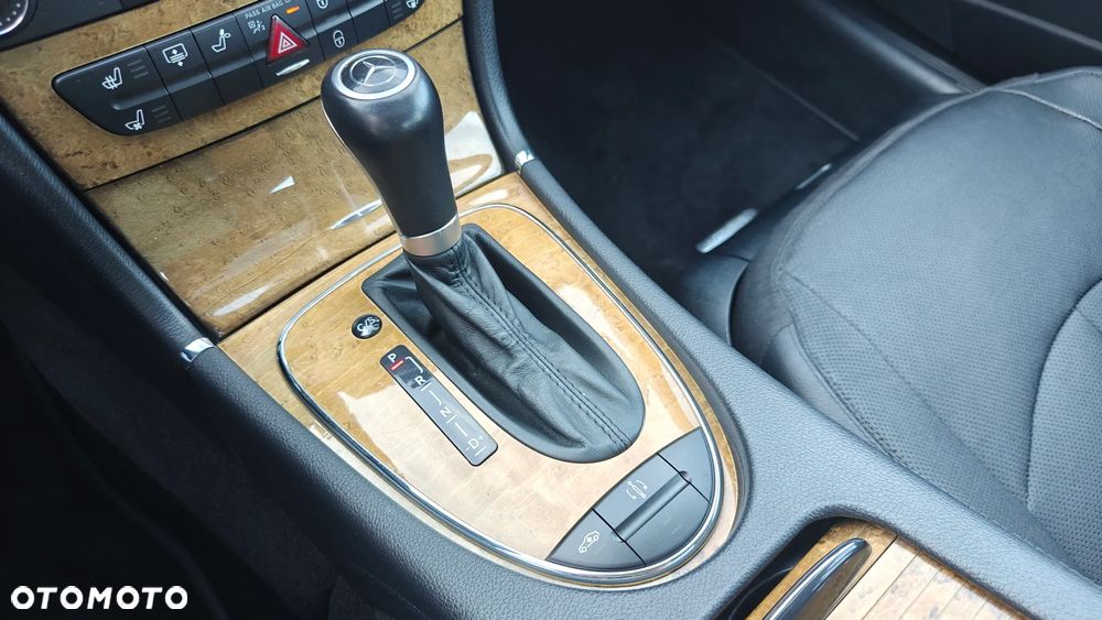 Mercedes-Benz Klasa E 500 Avantgarde - 19