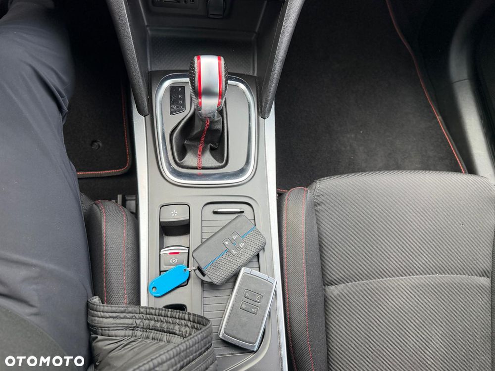 Renault Megane 1.8 TCe FAP R.S EDC - 29