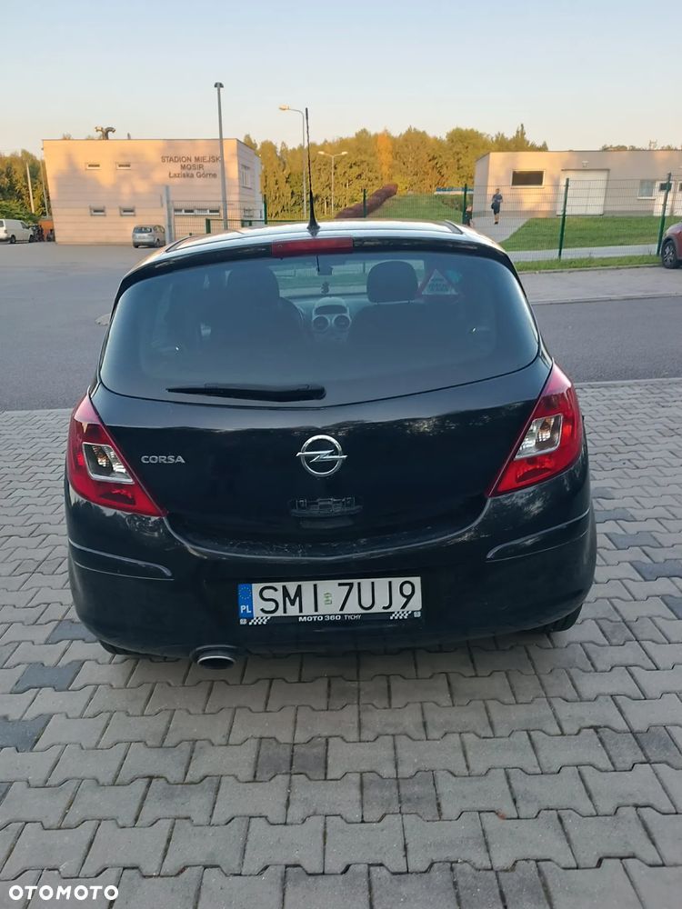 Opel Corsa 1.4 16V Cosmo - 6