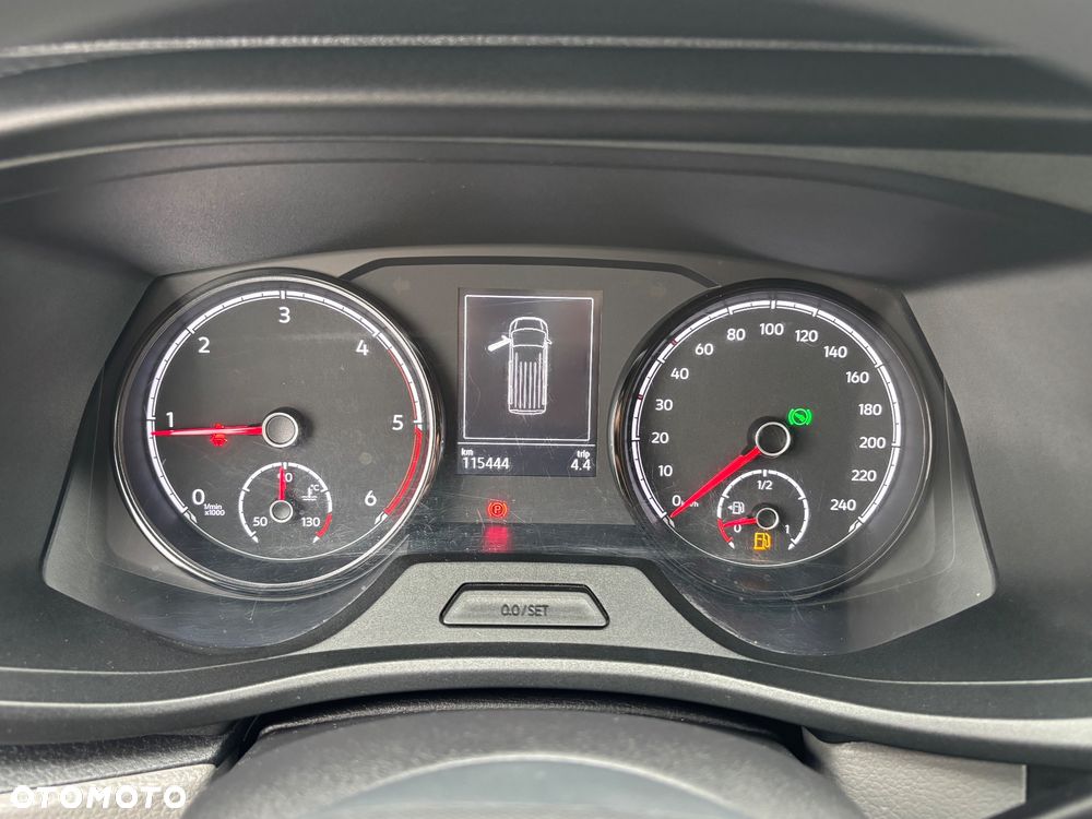 Volkswagen Transporter - 21