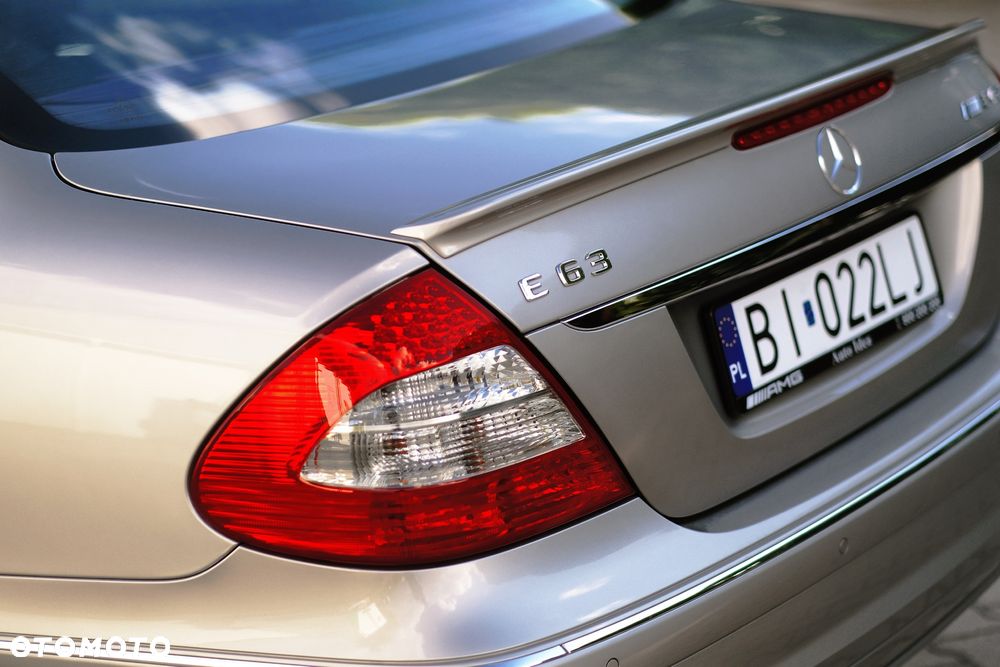 Mercedes-Benz Klasa E 63 AMG - 10