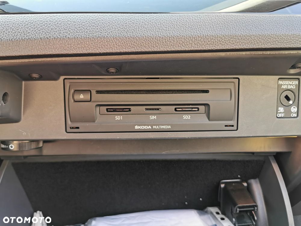 Skoda Superb 2.0 TDI L&K - 17