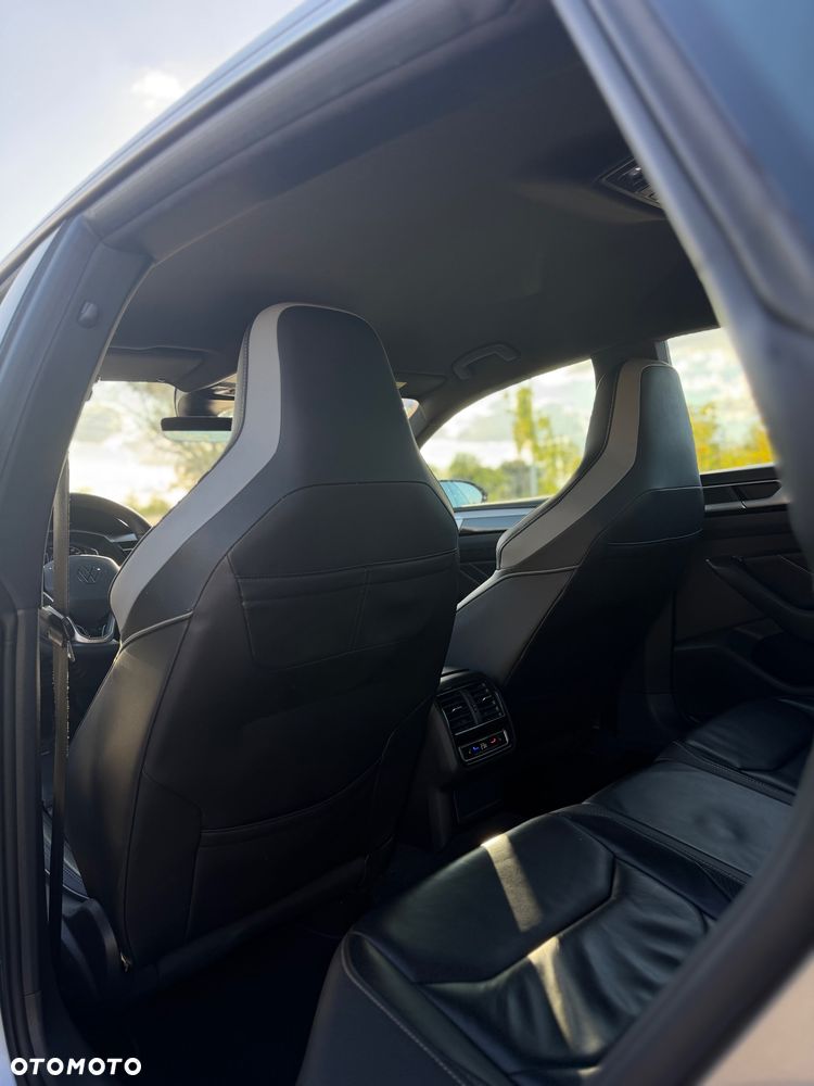 Volkswagen Arteon 2.0 TSI R-Line DSG - 29