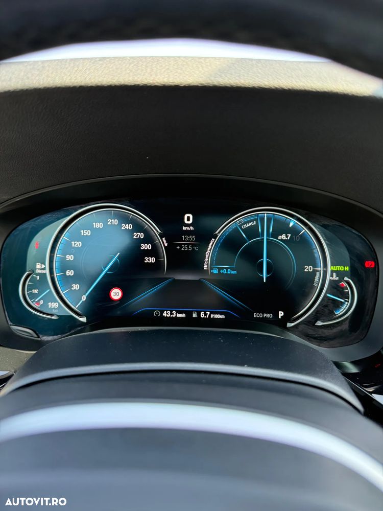 BMW Seria 5 520d AT - 34
