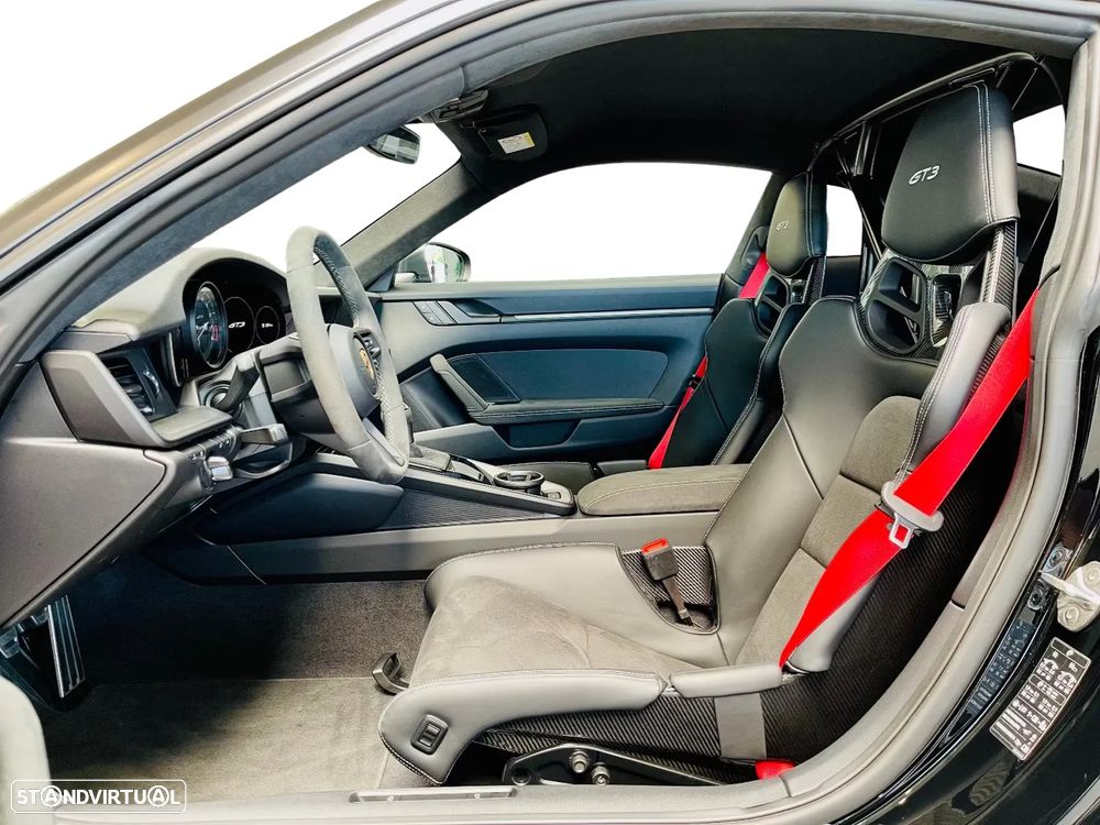 Porsche 911 (992) GT3 - 6