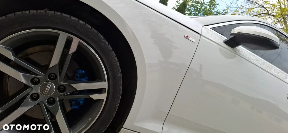 Audi A4 Limousine - 17
