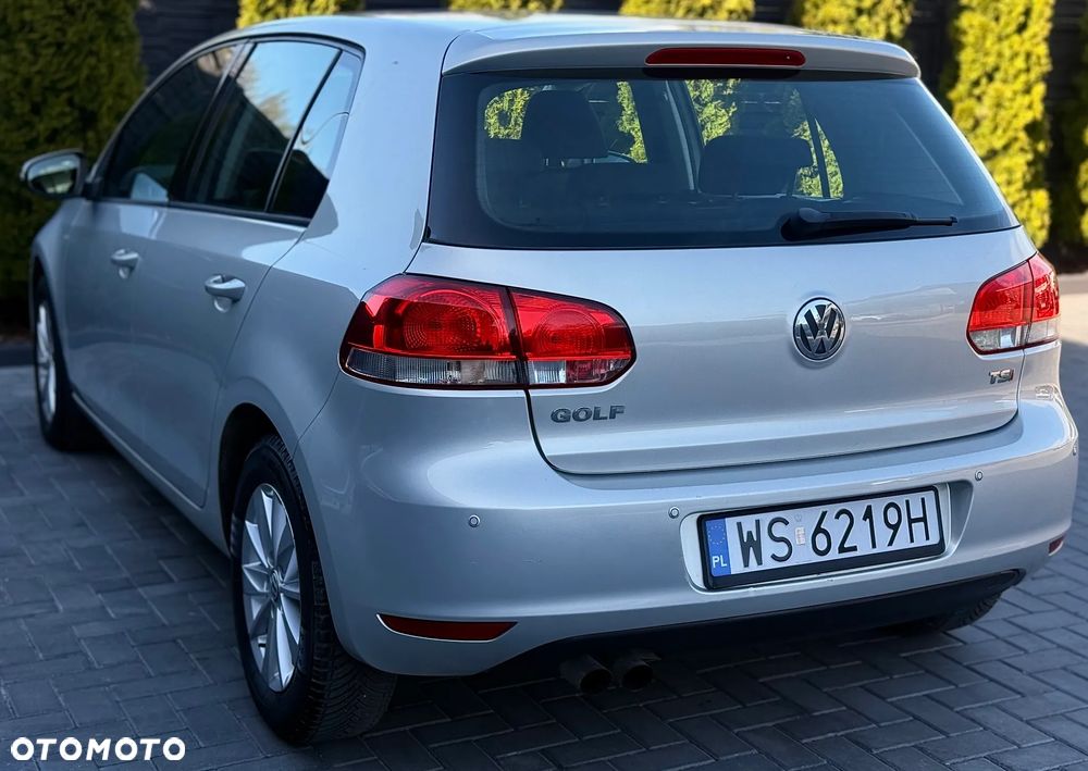Volkswagen Golf - 8