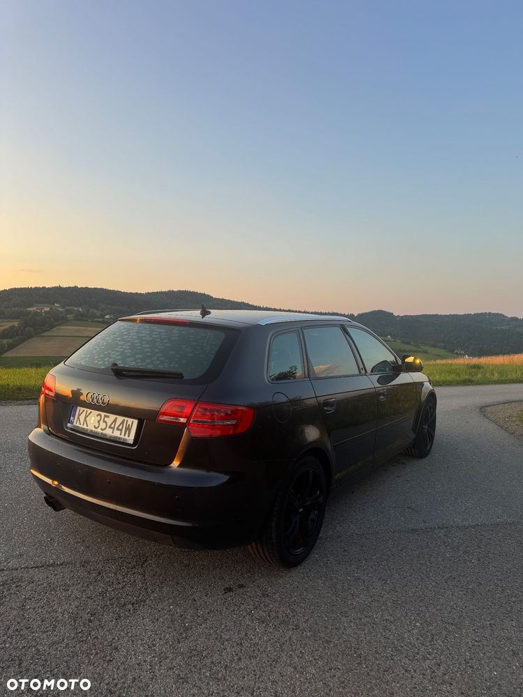 Audi A3 Sportback 1.8 TFSI Ambiente - 4