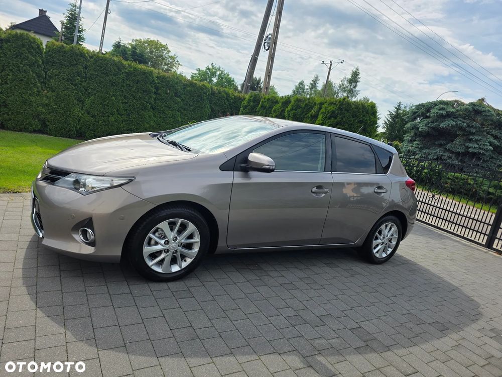 Toyota Auris 1.6 Valvematic Edition - 19