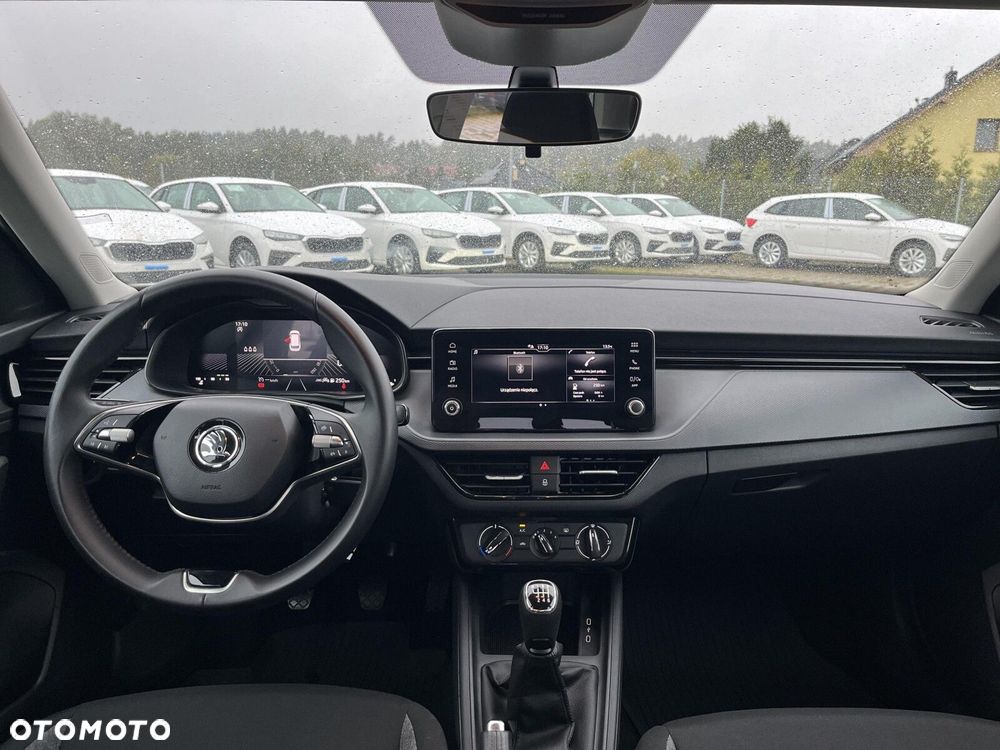 Skoda Kamiq 1.0 TSI Essence - 10