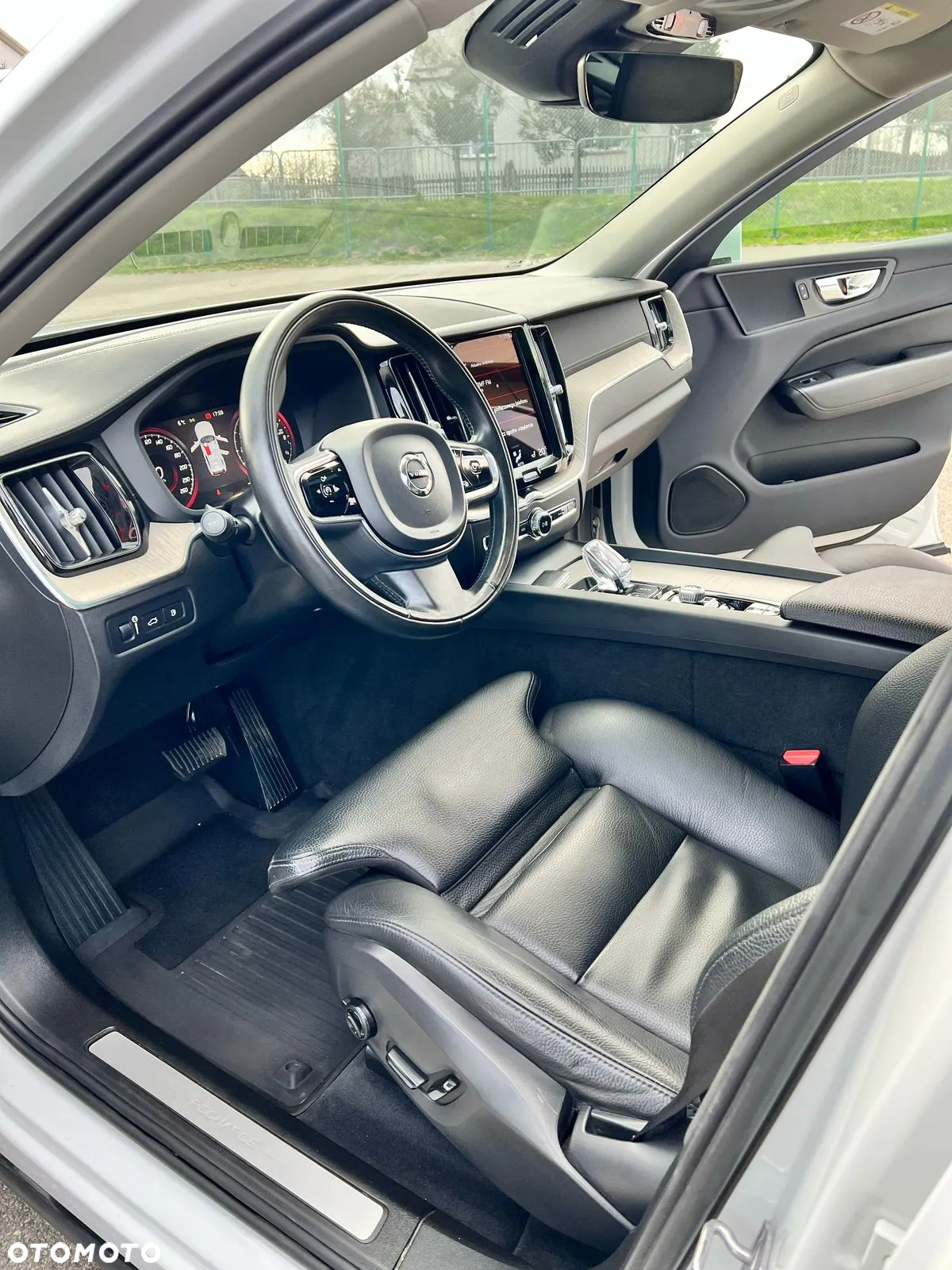 Volvo XC 60 T6 AWD Plug-In Hybrid Inscription - 22