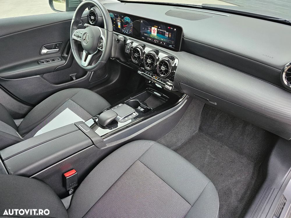Mercedes-Benz A 180 7G-DCT Style - 11