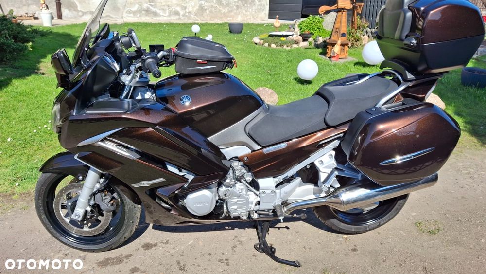 Yamaha FJR - 1