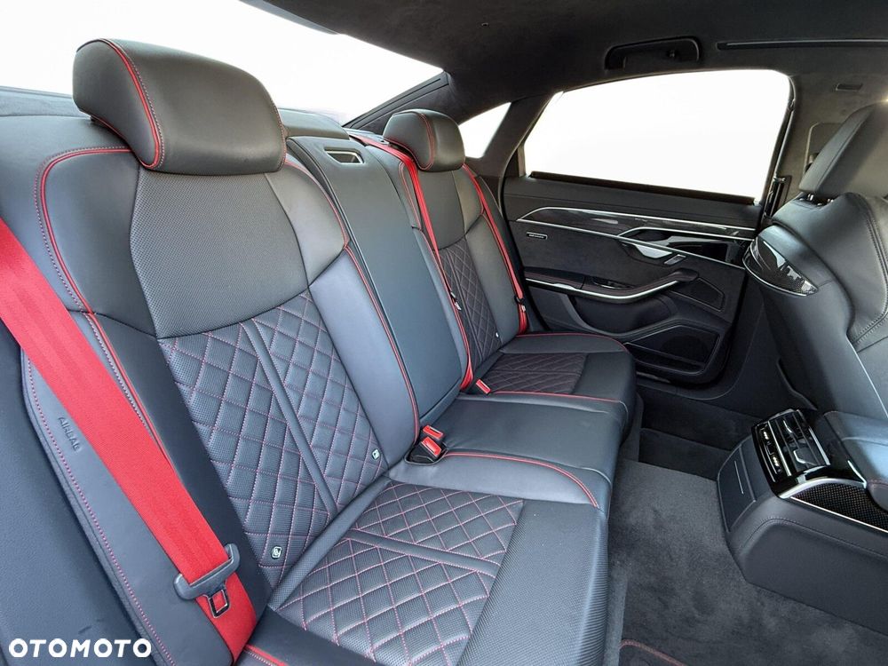 Audi S8 TFSI mHEV Quattro Tiptr - 38