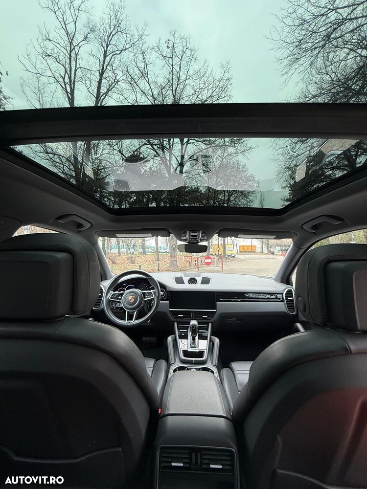 Porsche Cayenne - 3