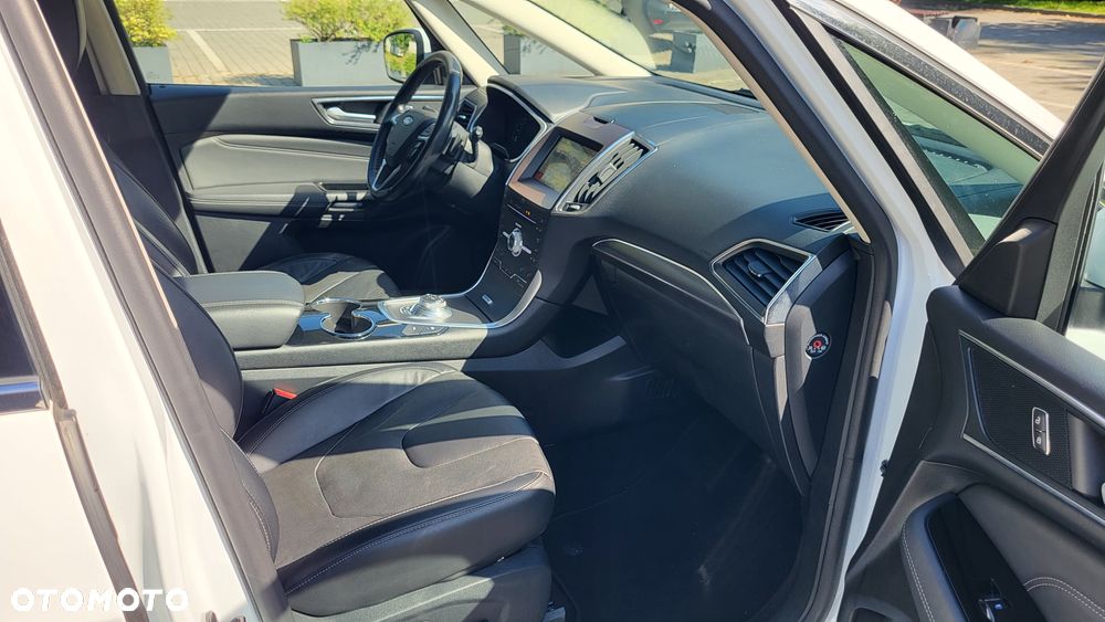 Ford S-Max - 14