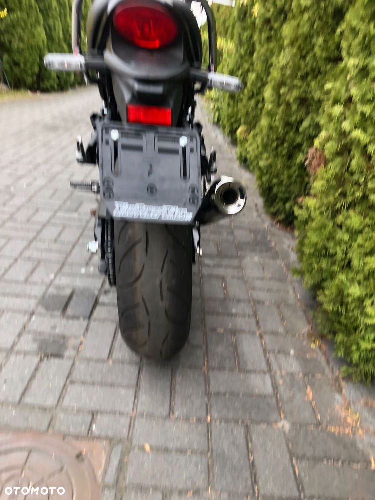 Kawasaki Z 900 RS - 6