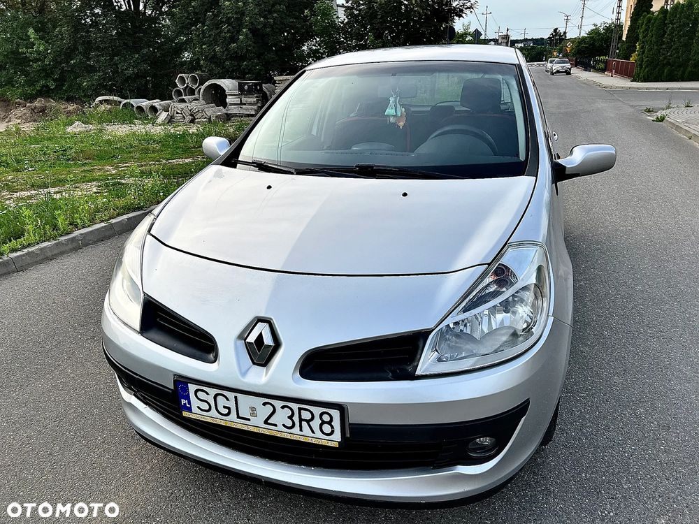 Renault Clio - 1