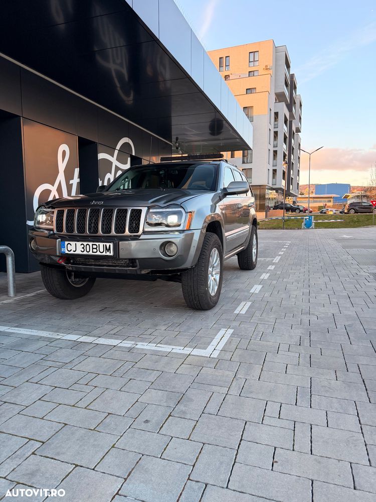 Jeep Grand Cherokee - 15