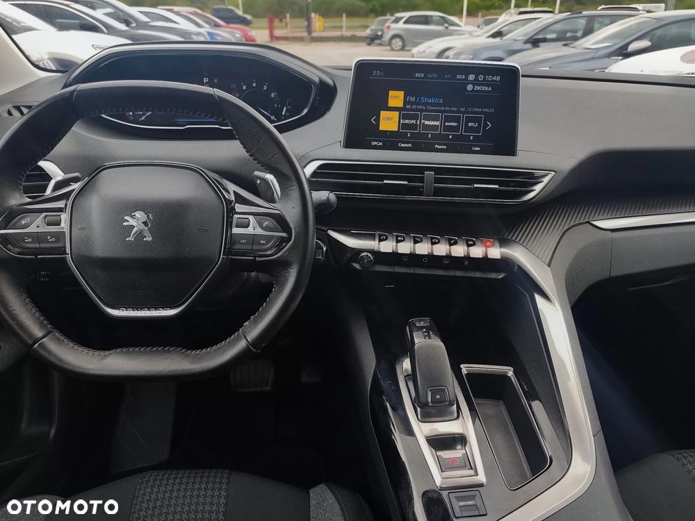 Peugeot 3008 - 11
