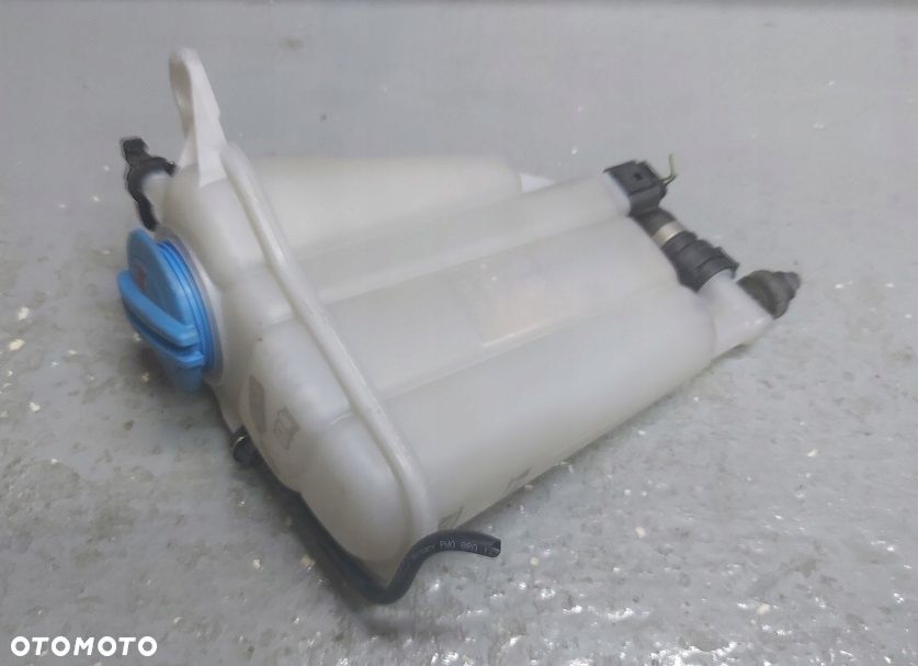 audi a4 b8 a5 q5 8r zbiorniczek płynu wyrównawczy 8k0121403g - 1