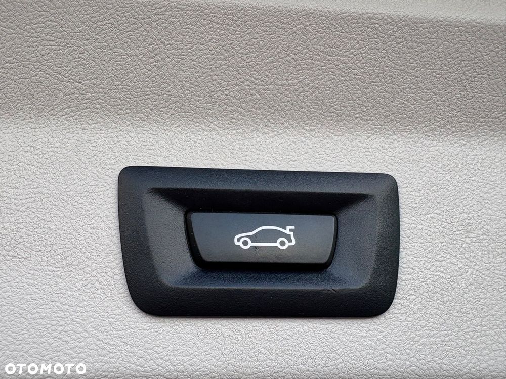 BMW X3 ver-xdrive20i-gpf - 34